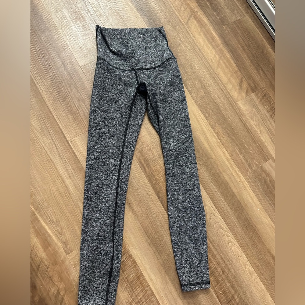 Great condition used Lululemon gray Wunder unders. Size 4